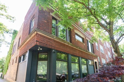 House 5863 - Chicago Bed and Breakfast