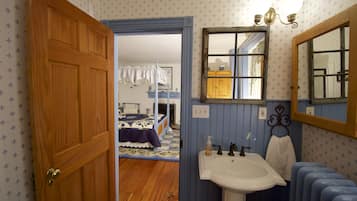 Room (Blue) | 1 bedroom, premium bedding, down duvets, memory-foam beds