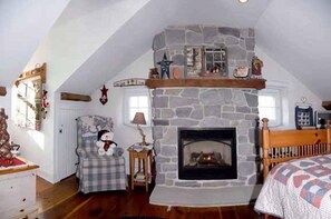 Habitación Fireside | Ropa de cama de alta calidad, edredón y camas con efecto memoria