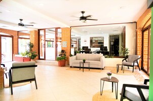 Sala de estar en el lobby