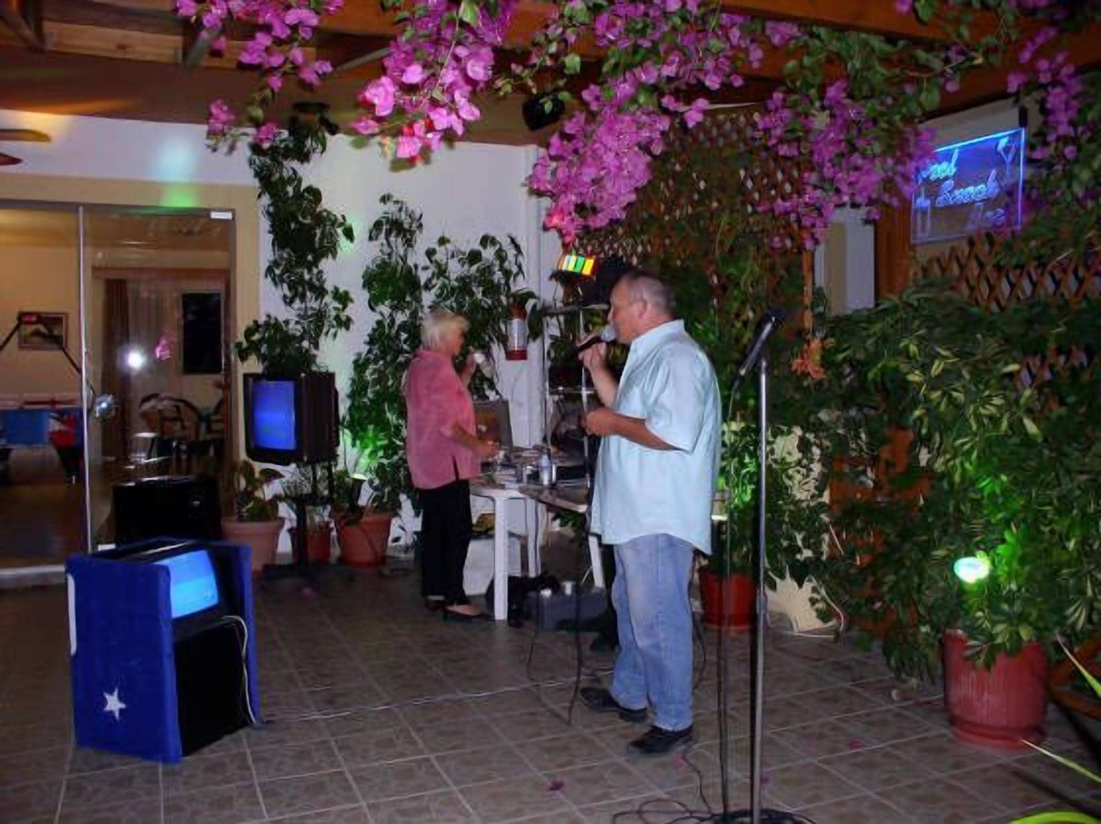 karaoke room