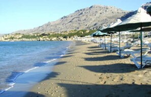 Beach nearby - Summer Memories Hotel Apartments (Rhodes)