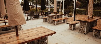 Dean Park Hotel