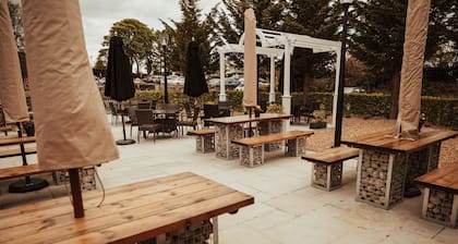 Dean Park Hotel