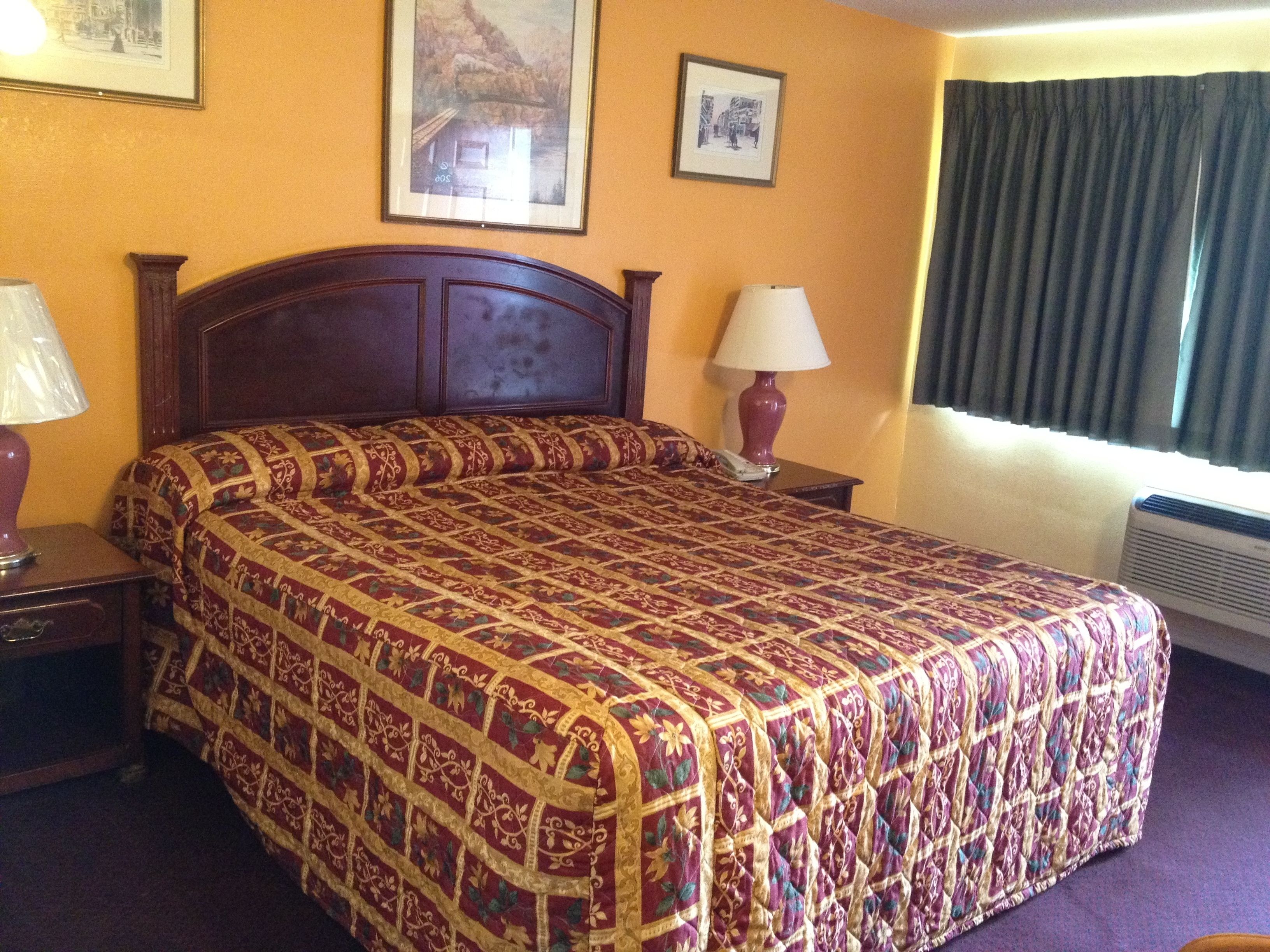 premium bedding, individually decorated, desk, blackout curtains