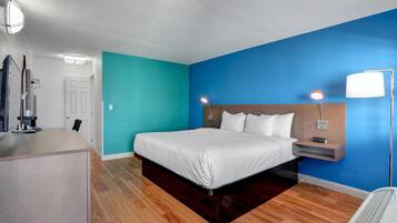 Zimmer, 1 King-Bett | Hochwertige Bettwaren, individuell dekoriert, Schreibtisch