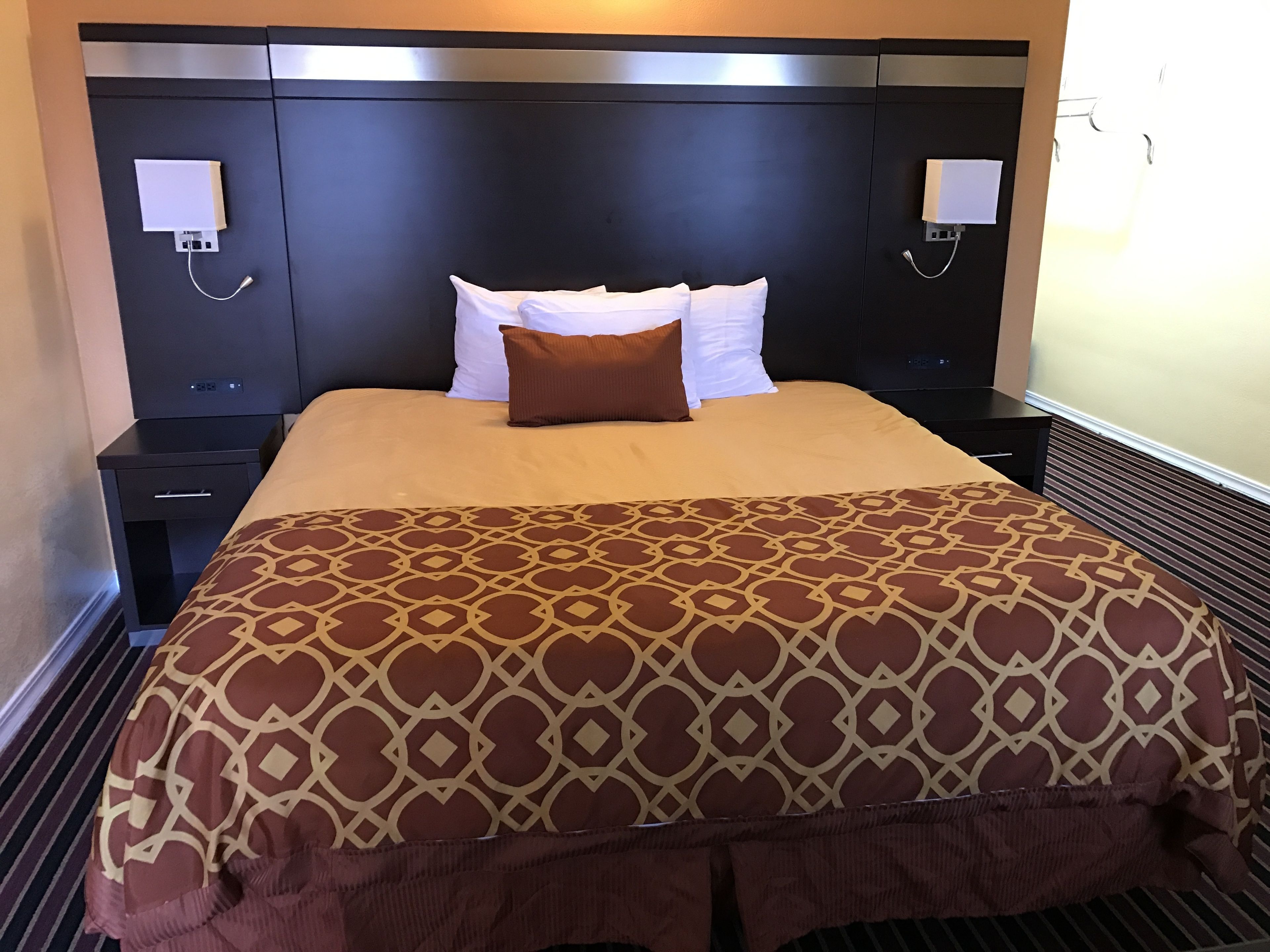 standard room, 1 king bed | premium bedding, individually decorated, desk, blackout curtains