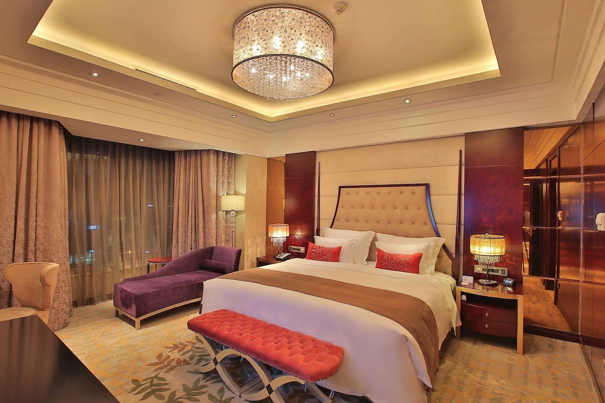 Presidential Suite, Multiple Beds