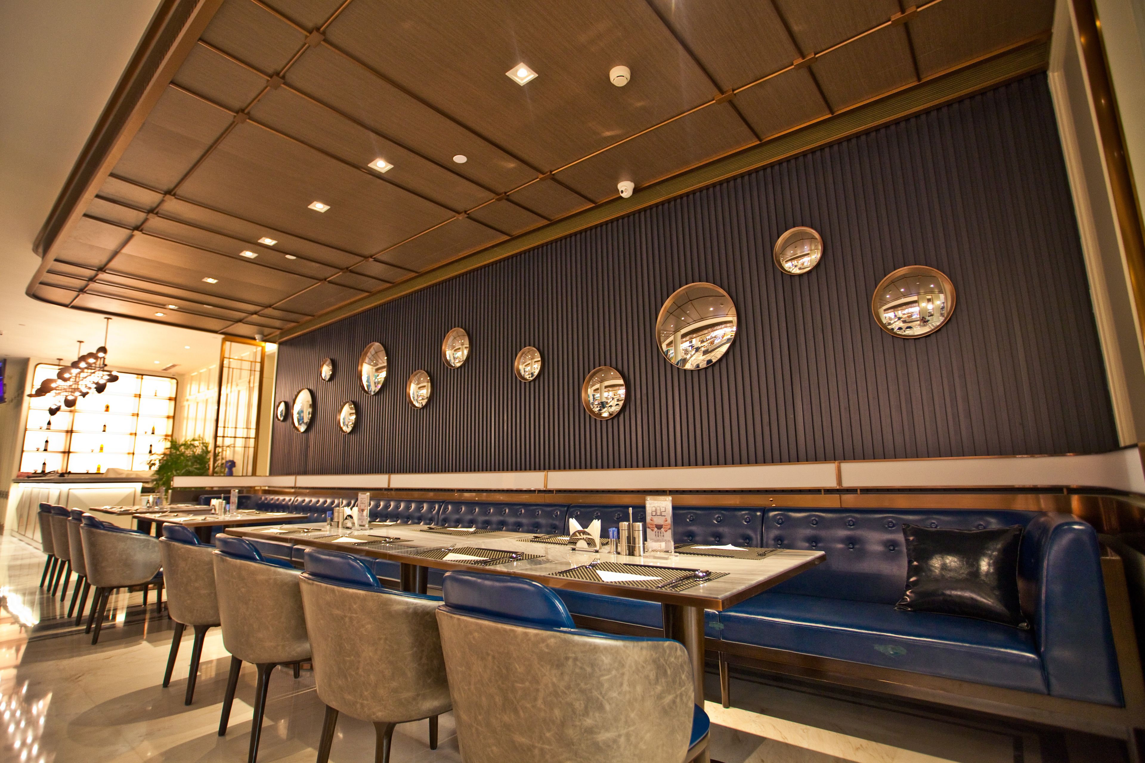 daily buffet breakfast (cny 108 per person)