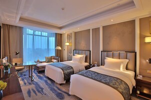 Executive Room, 2 Twin Beds (Elegant) | Down comforters, minibar, in-room safe, desk