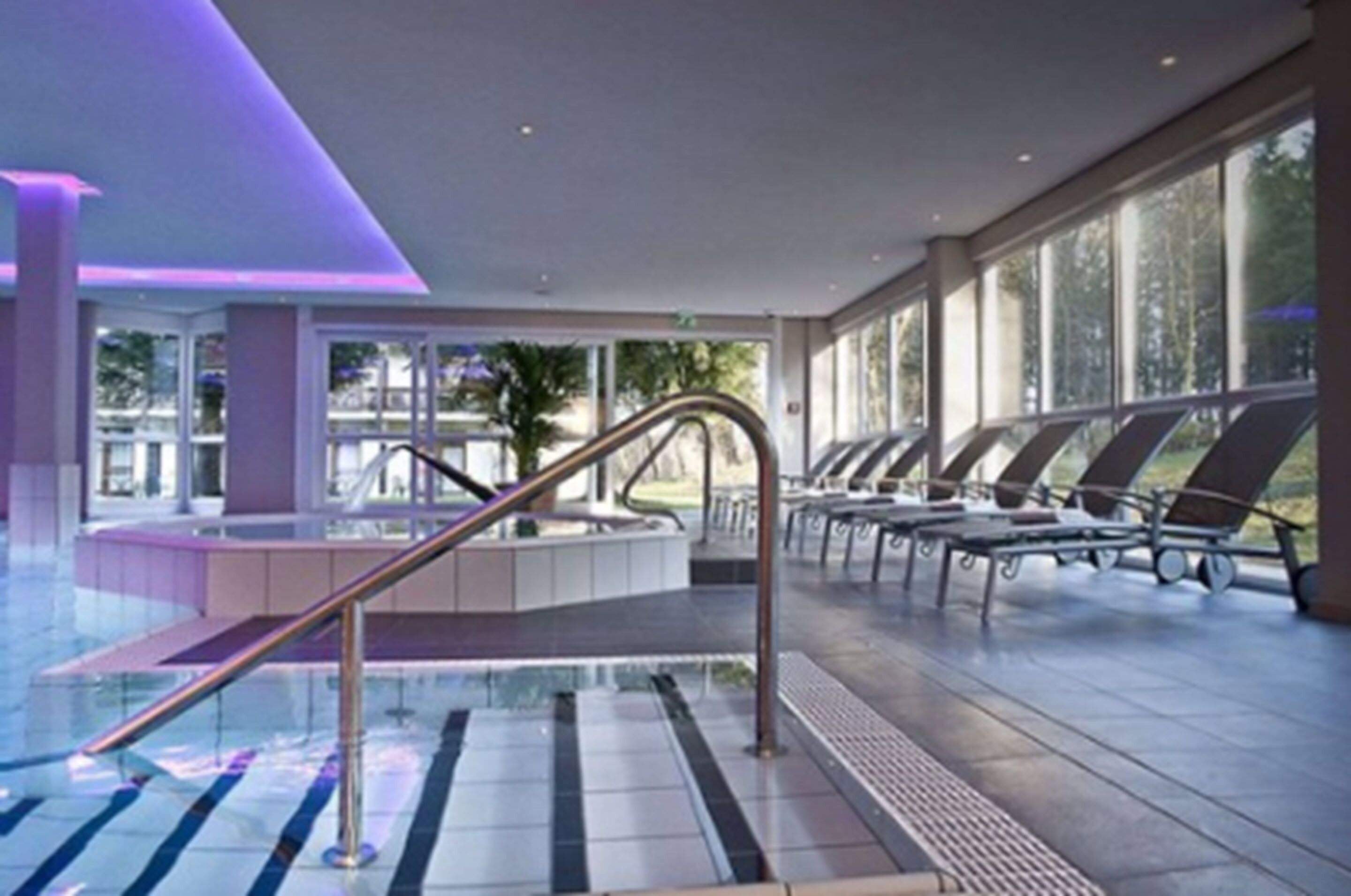 Sauna, Whirlpool, Dampfbad, Körperbehandlungen, Aromatherapie