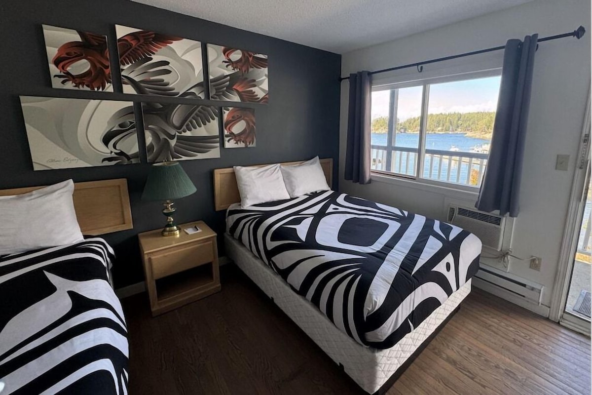 Desk, blackout drapes, WiFi (free), individually decorated