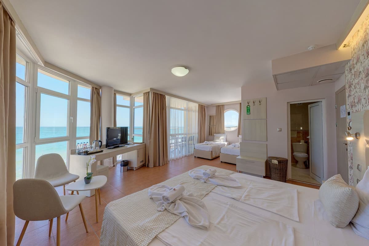 standard studio, balcony, sea view | 1 bedroom, premium bedding, minibar, blackout curtains