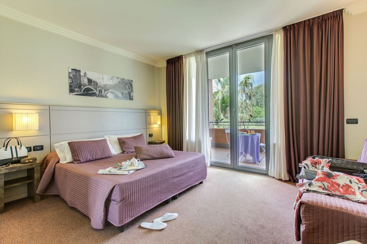 Hypo-allergenic bedding, pillow-top beds, minibar, in-room safe