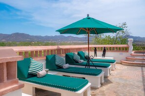 Minibar, in-room safe, individually furnished, desk - Los Cabos Golf Resort, Trademark Collection by Wyndham (Cabo San Lucas)