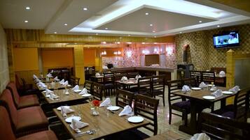 Daily buffet breakfast (INR 350 per person)