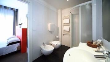 Couette en duvet d'oie, minibar, coffres-forts dans les chambres, bureau