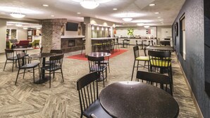 Unclassified image, 4 of 33, button - La Quinta Inn & Suites by Wyndham Fargo-Medical Center (Fargo)