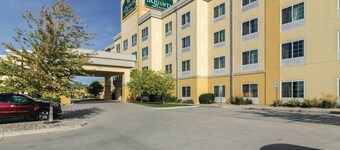 La Quinta Inn & Suites by Wyndham Fargo-Medical Center