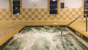 Unclassified image, 3 of 33, button - La Quinta Inn & Suites by Wyndham Fargo-Medical Center (Fargo)
