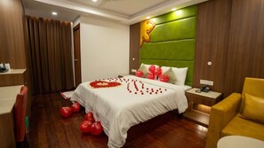 ห้องดีลักซ์ | 1 ห้องนอน, เตียงพร้อมฟูกเสริมที่นอน, มินิบาร์, ตู้นิรภัยในห้องพัก