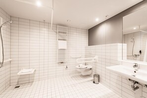 Double Room, Roll-in Shower | Accessible bathroom