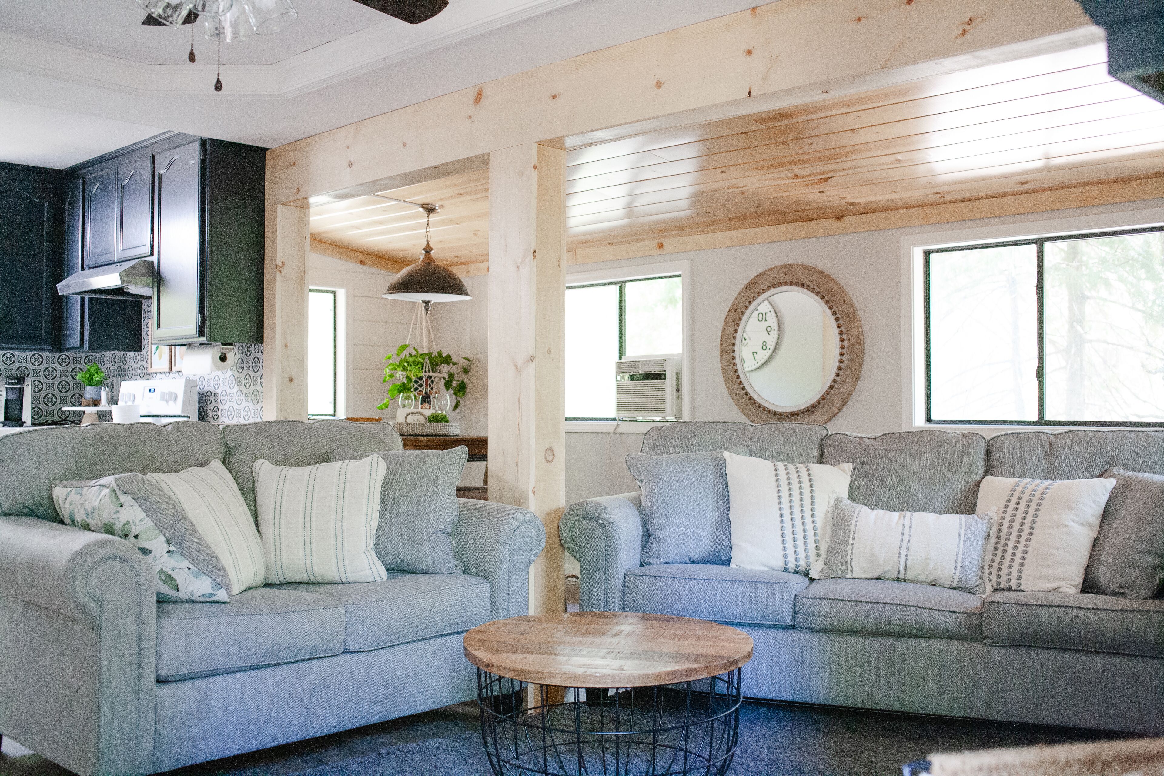 Cabin 4 - Blue Oak | Living area | TV