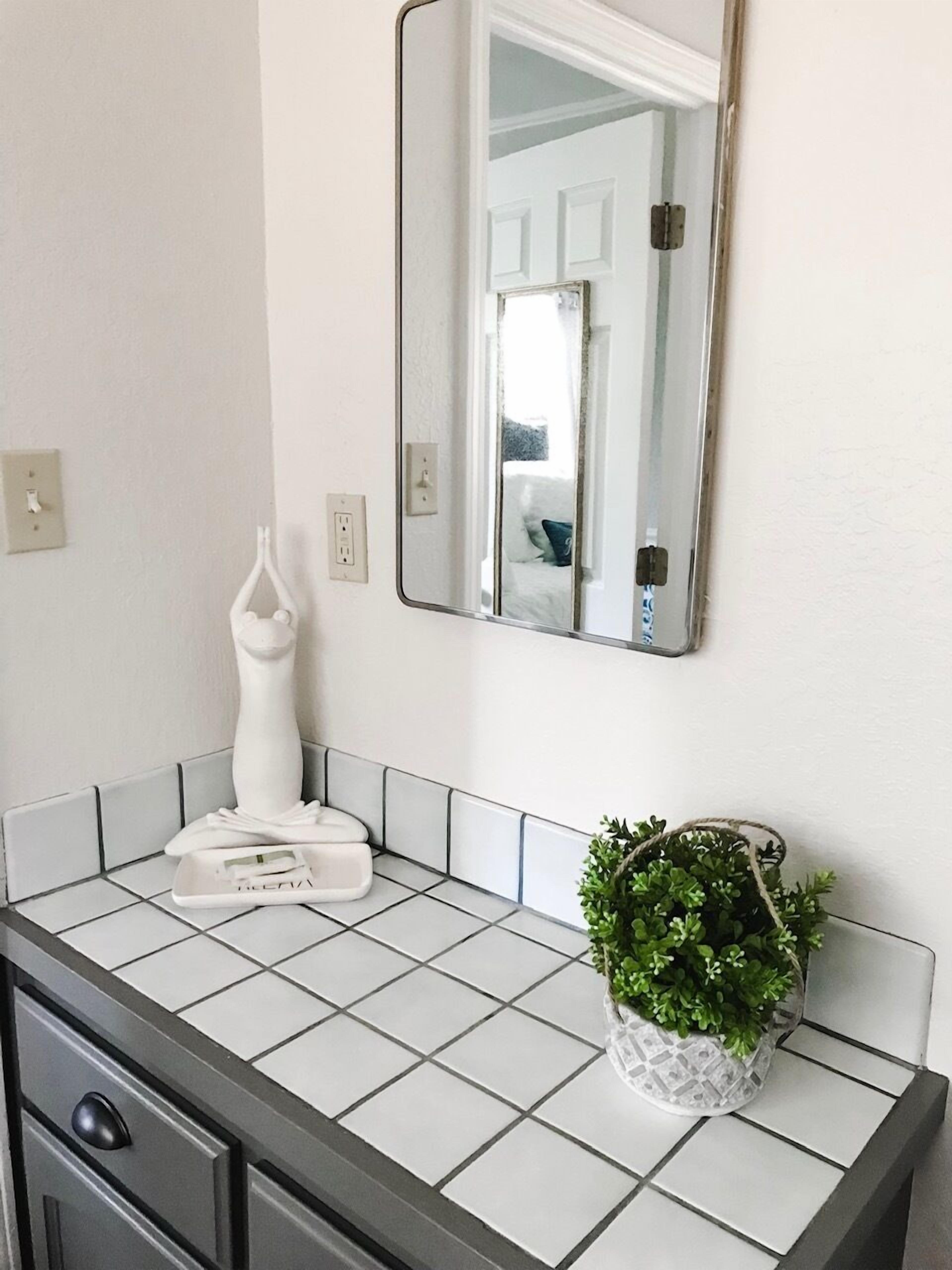 cabin 5 - juniper | bathroom | shower, towels