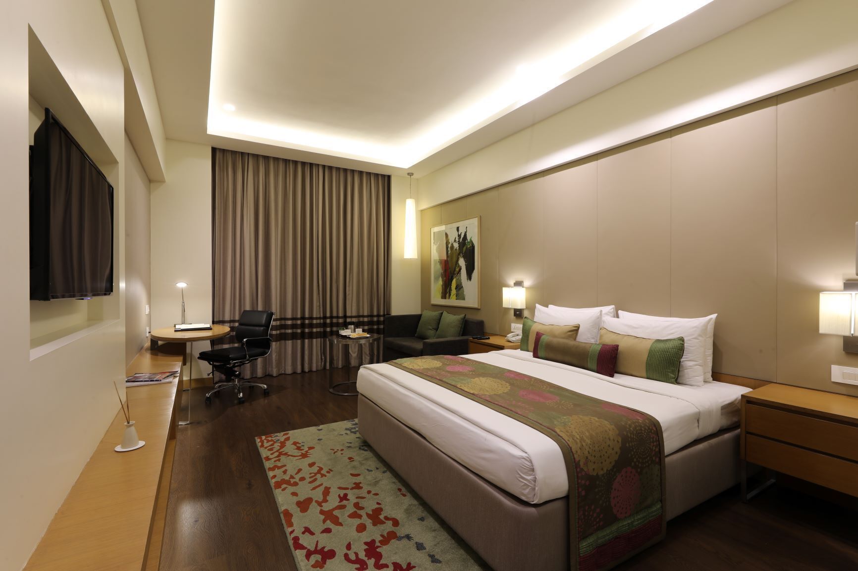 superior room | 1 bedroom, in-room safe, individually decorated, individually furnished