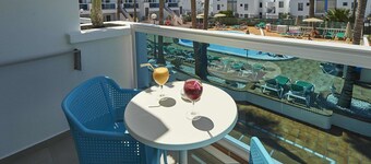 Montana Club Suite Hotel