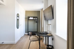 2 Schlafzimmer, Allergikerbettwaren, Pillowtop-Betten, Schreibtisch