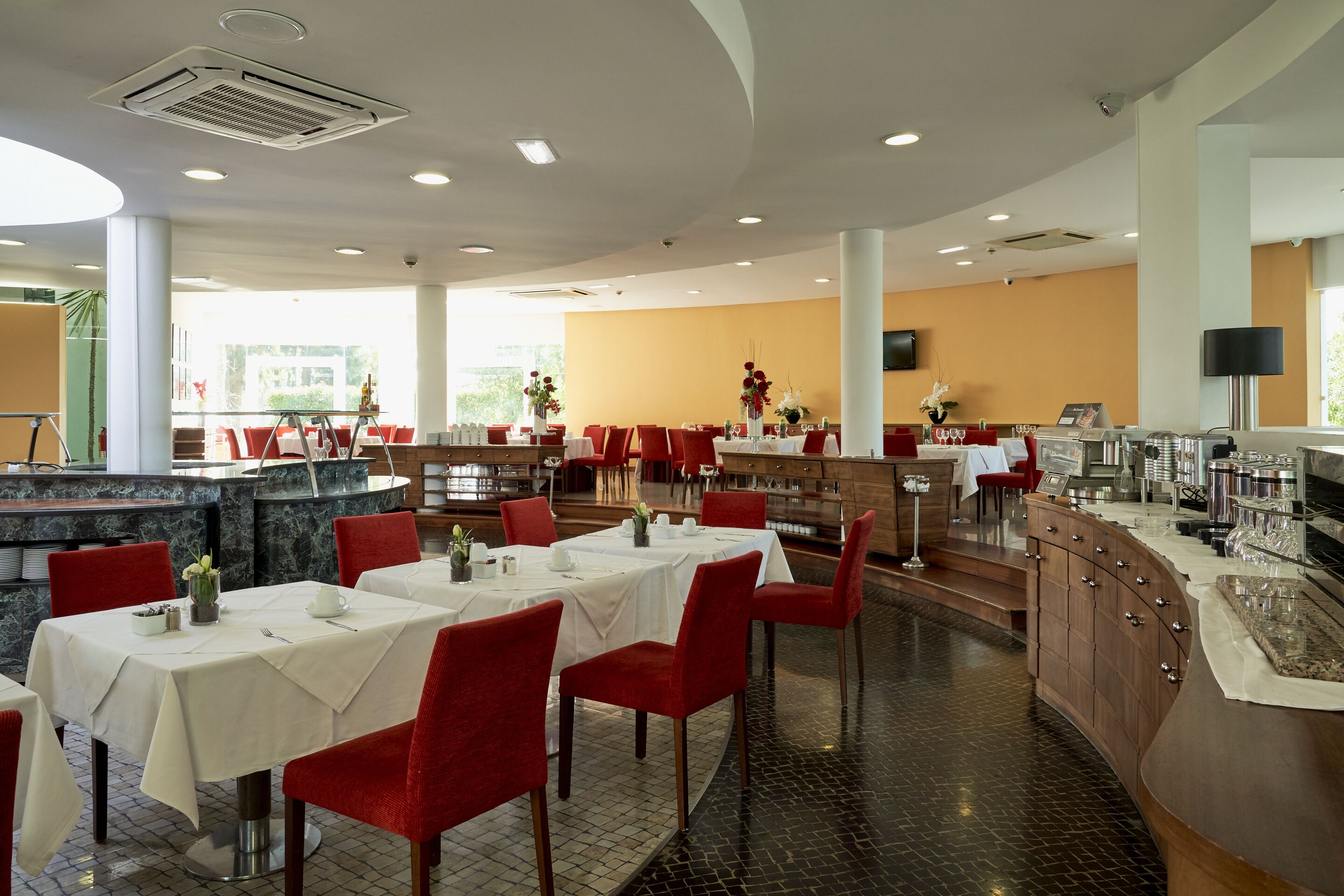 Daily buffet breakfast (EUR 8 per person)
