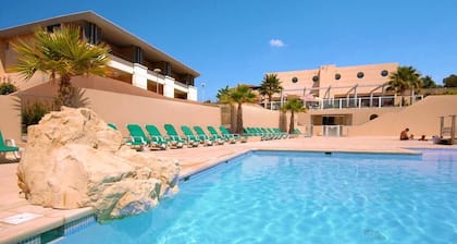 Les Parasols D'argens