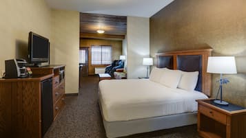 Quarto executivo, 1 cama King e sofá-cama | 1 quarto, roupas de cama premium, escrivaninha