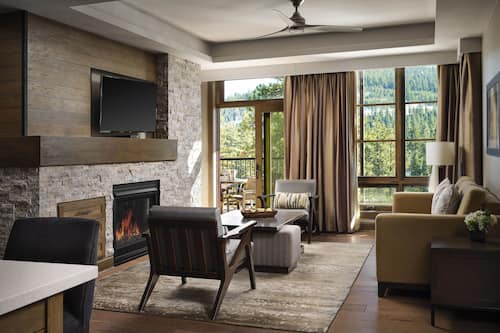 Condo, 2 Bedrooms | Living area