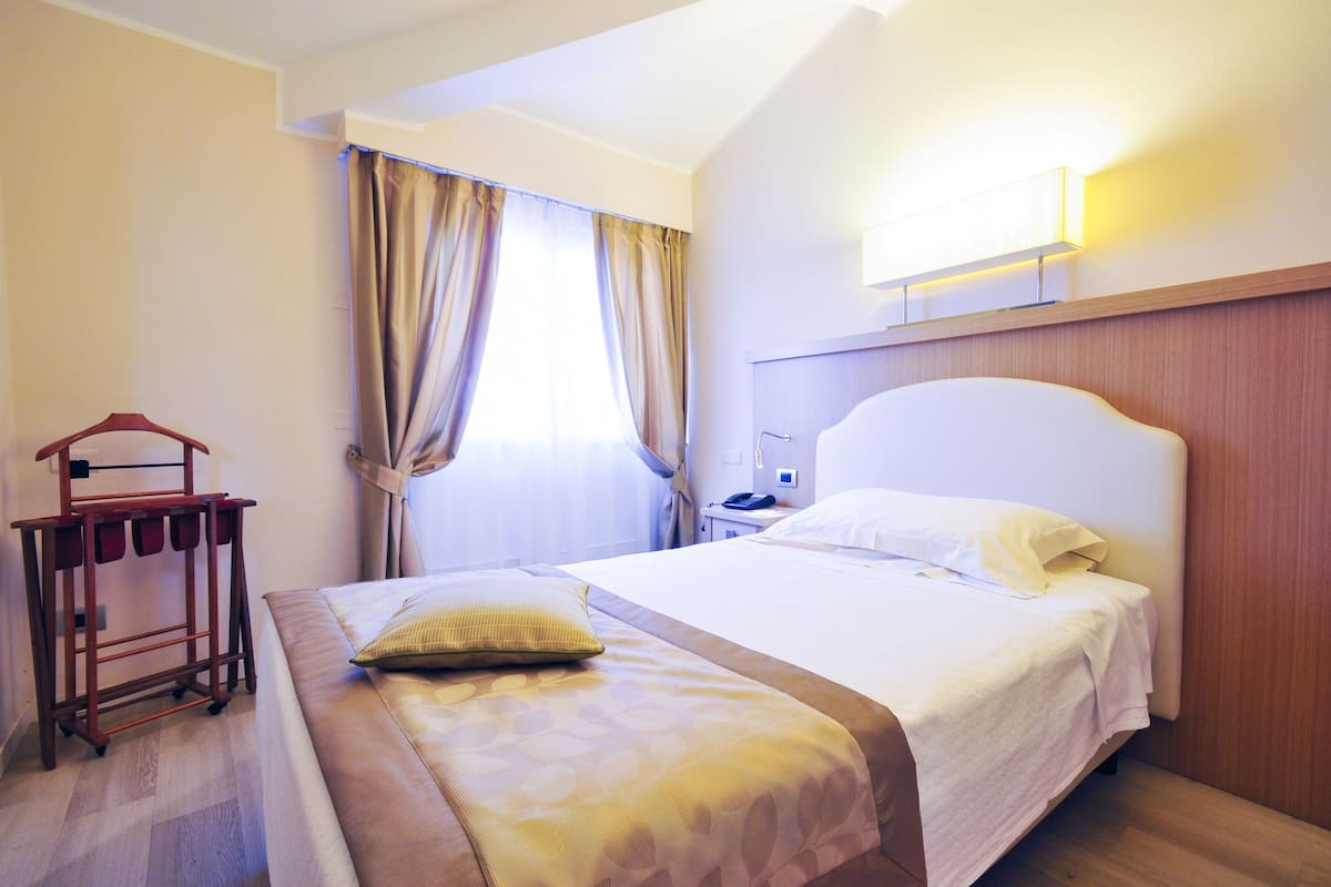 Deluxe Single Room, Balcony