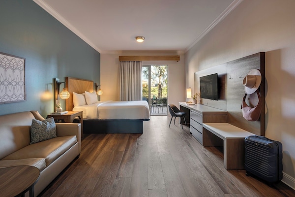 Bộ đồ giường cao cấp, chăn bông, nệm có lớp đệm bông