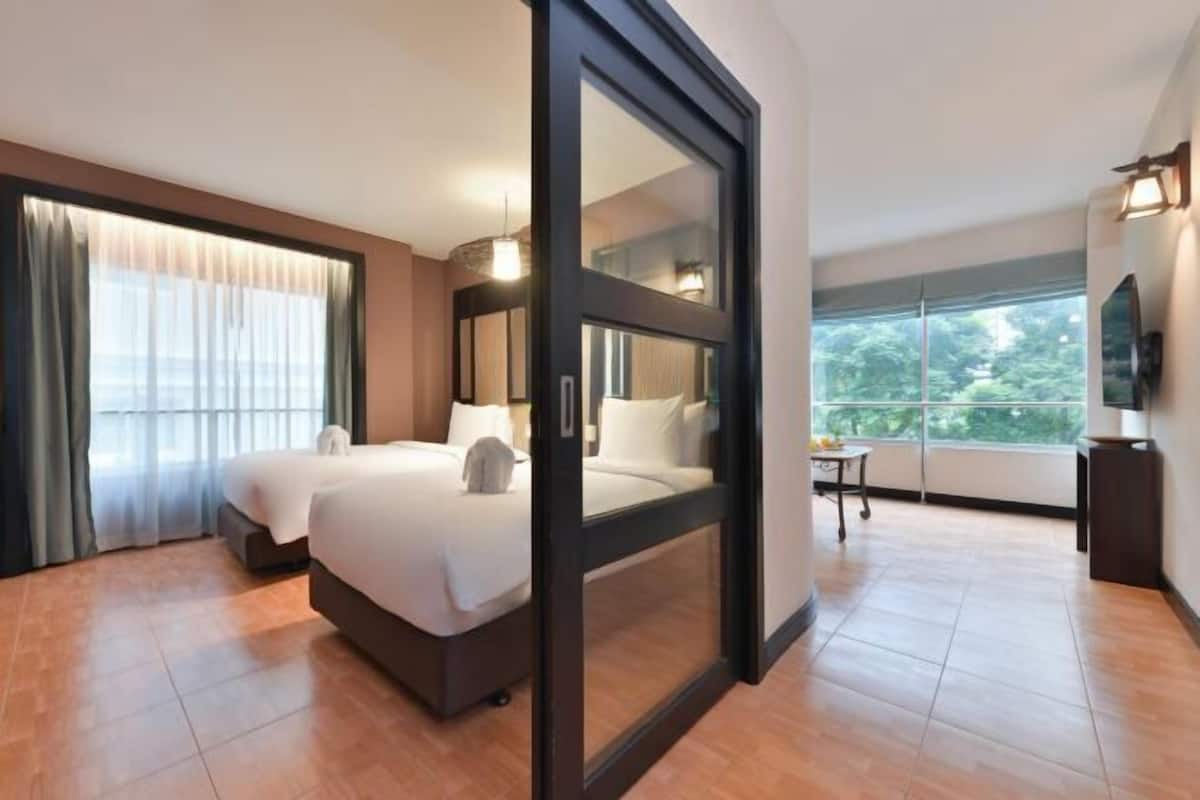 Minibar, in-room safe, individually furnished, desk