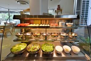 Restaurant - Royal View Resort (Bangkok)