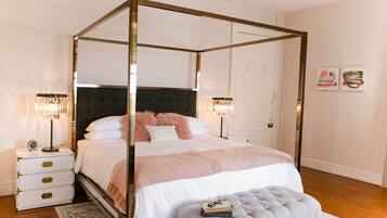 Plantation Room - Captain's Quarters | Egyptian cotton sheets, premium bedding, pillowtop beds, in-room safe