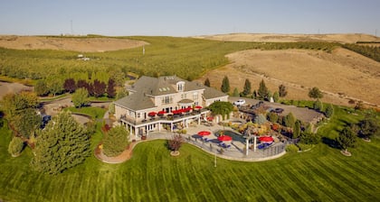 Cameo Heights Mansion