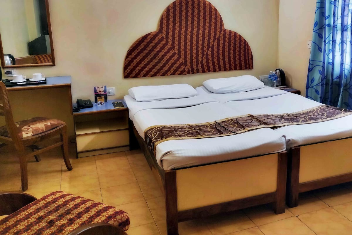 Economy Room, 1 Bedroom | Premium bedding, in-room safe, individually decorated