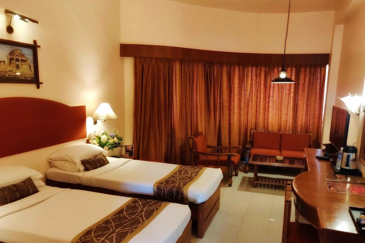 Standard Room | Premium bedding, in-room safe, individually decorated