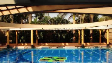 Outdoor pool, open 7 AM to 7 PM, sun loungers