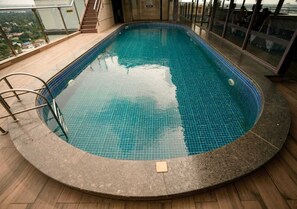 Outdoor pool - Hotel Arcadia (Kottayam)