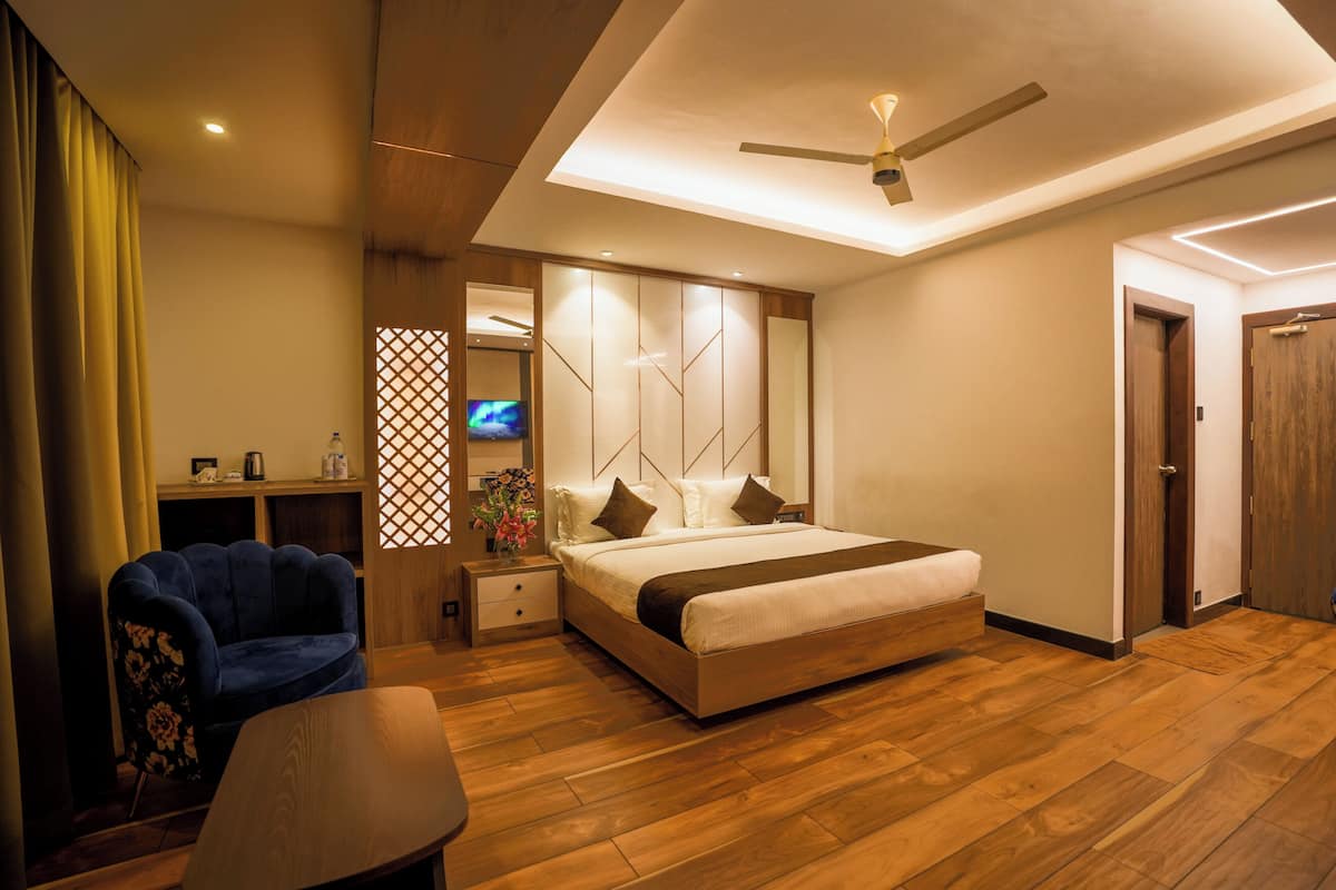 Camera Luxury | 1 camera, biancheria da letto di alta qualità, una cassaforte in camera