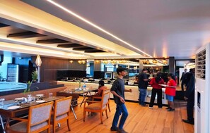 Daily buffet breakfast for a fee - Hotel Arcadia (Kottayam)