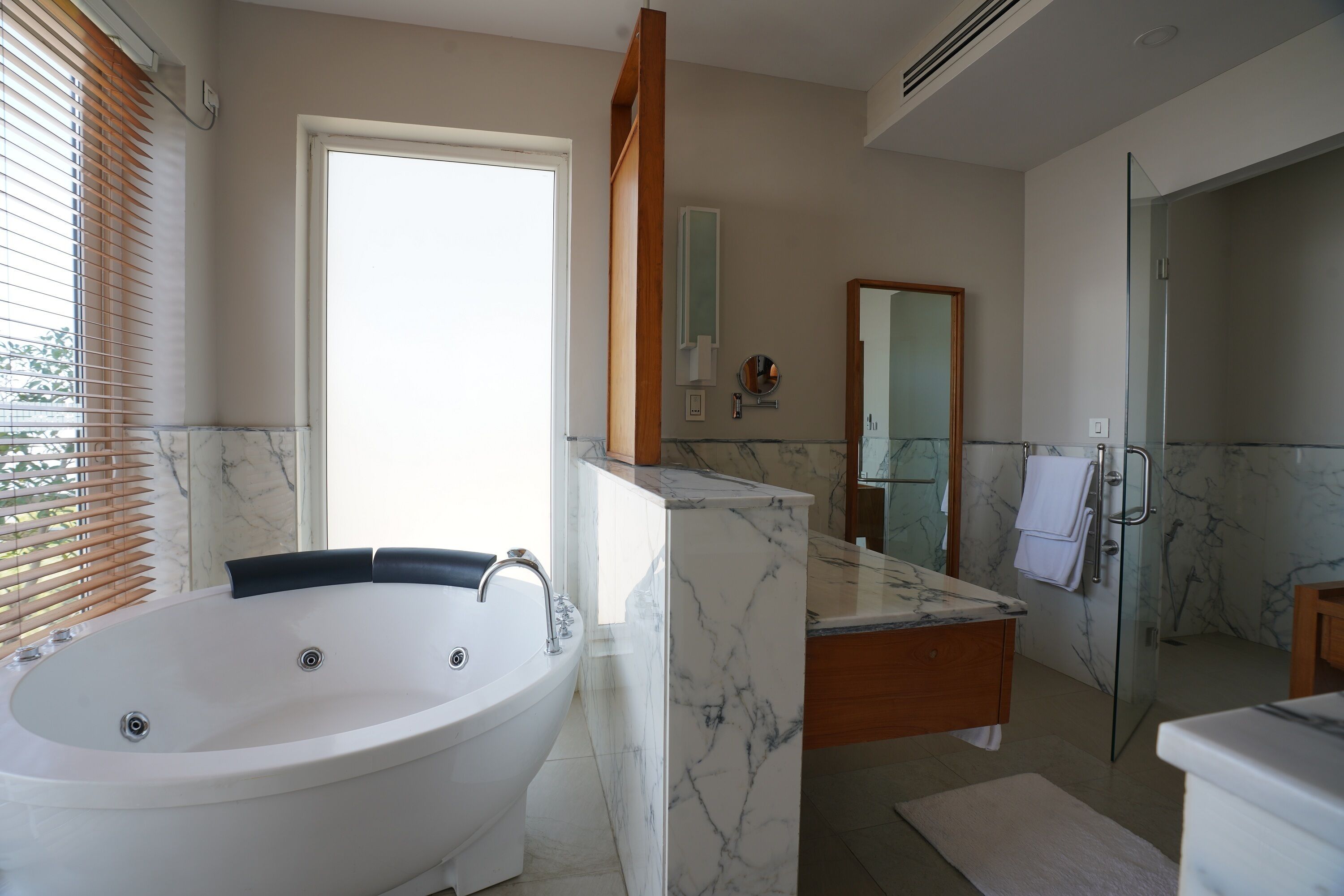 presidential suite | bathroom | separate bathtub and shower, rainfall showerhead, free toiletries