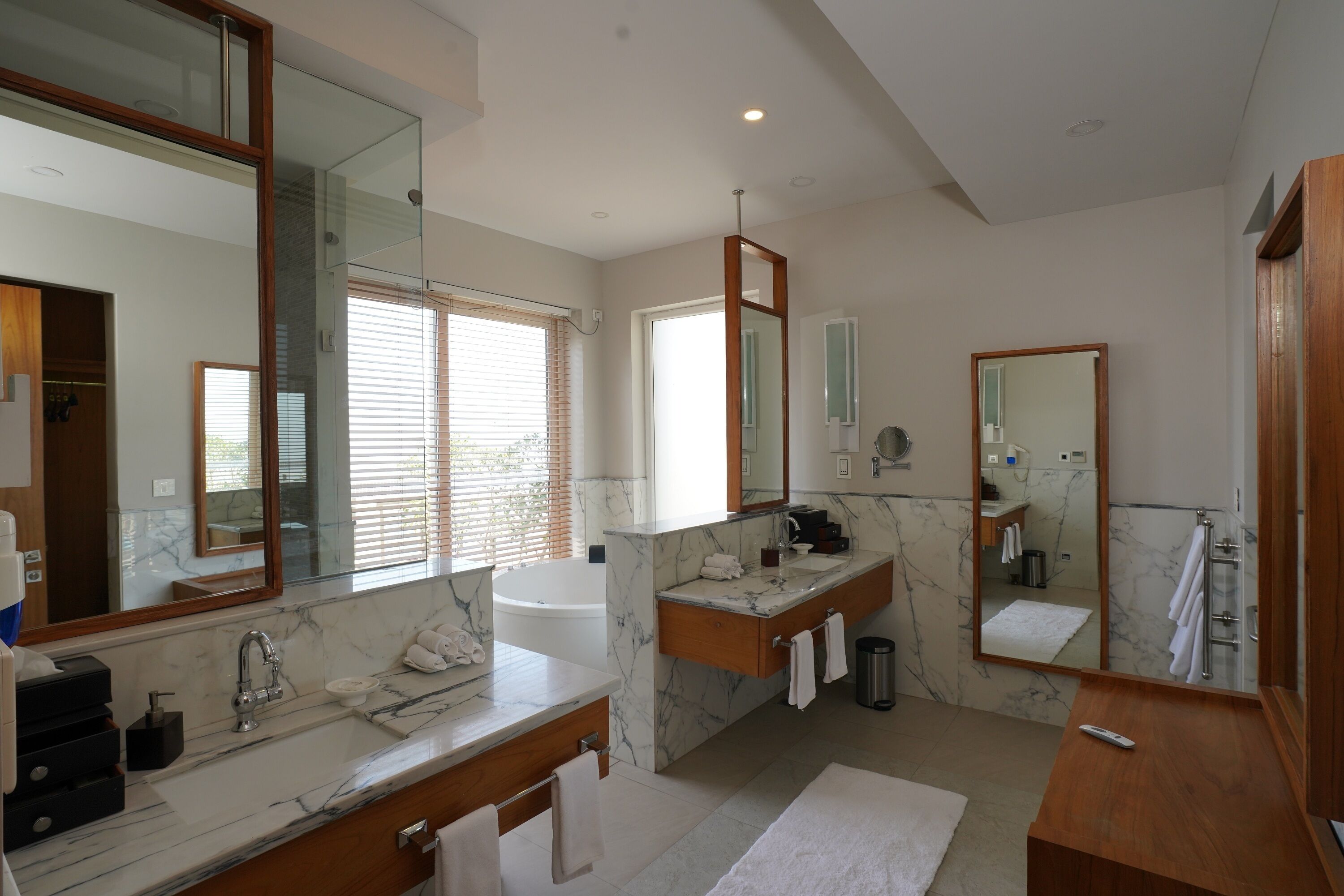 presidential suite | bathroom | separate bathtub and shower, rainfall showerhead, free toiletries