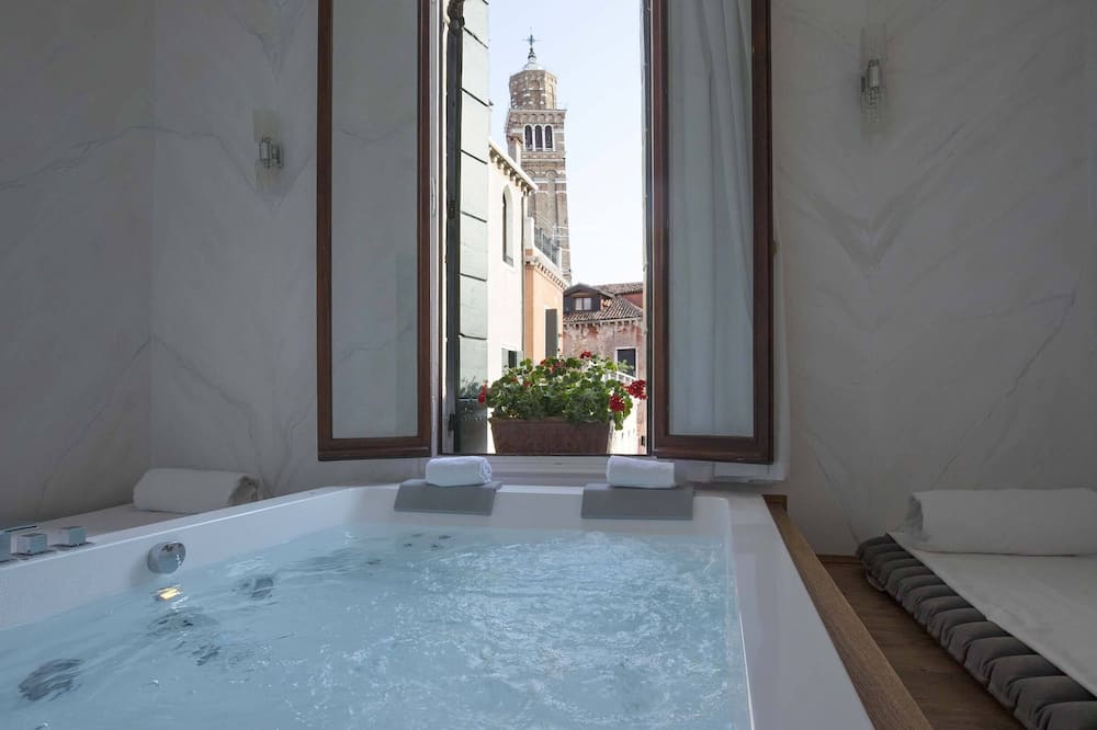 Palazzo Paruta & Wellness Apartments